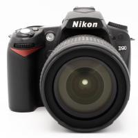 Nikon D90 telo + AF-S DX 18-105mm f/3.5-5.6G ED VR, Pouit tovar